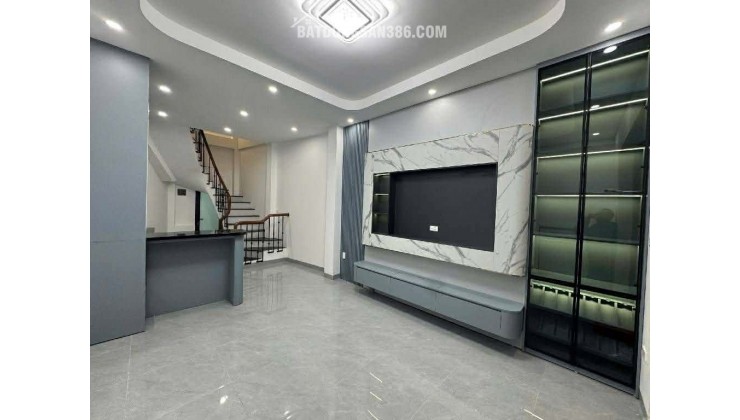 NHÀ GẦN PHỐ XÃ ĐÀN_NGÕ THÔNG 3 GÁC TRÁNH_KINH DOANH NHỎ_36m2 x 5T_FULL NỘI THẤT, hơn 8 tỷ